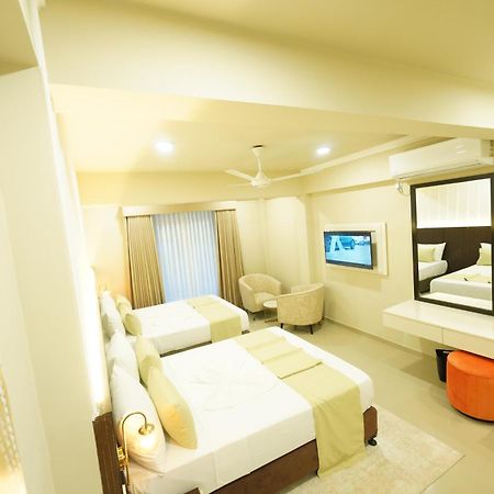 Hotel Grand Amanee Ratnapura Exteriér fotografie
