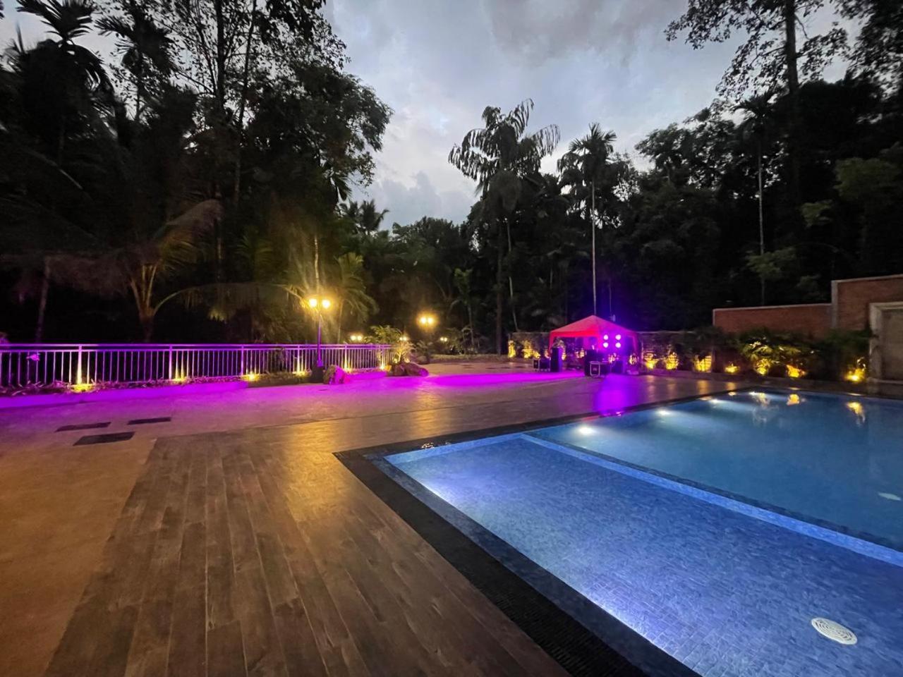 Hotel Grand Amanee Ratnapura Exteriér fotografie