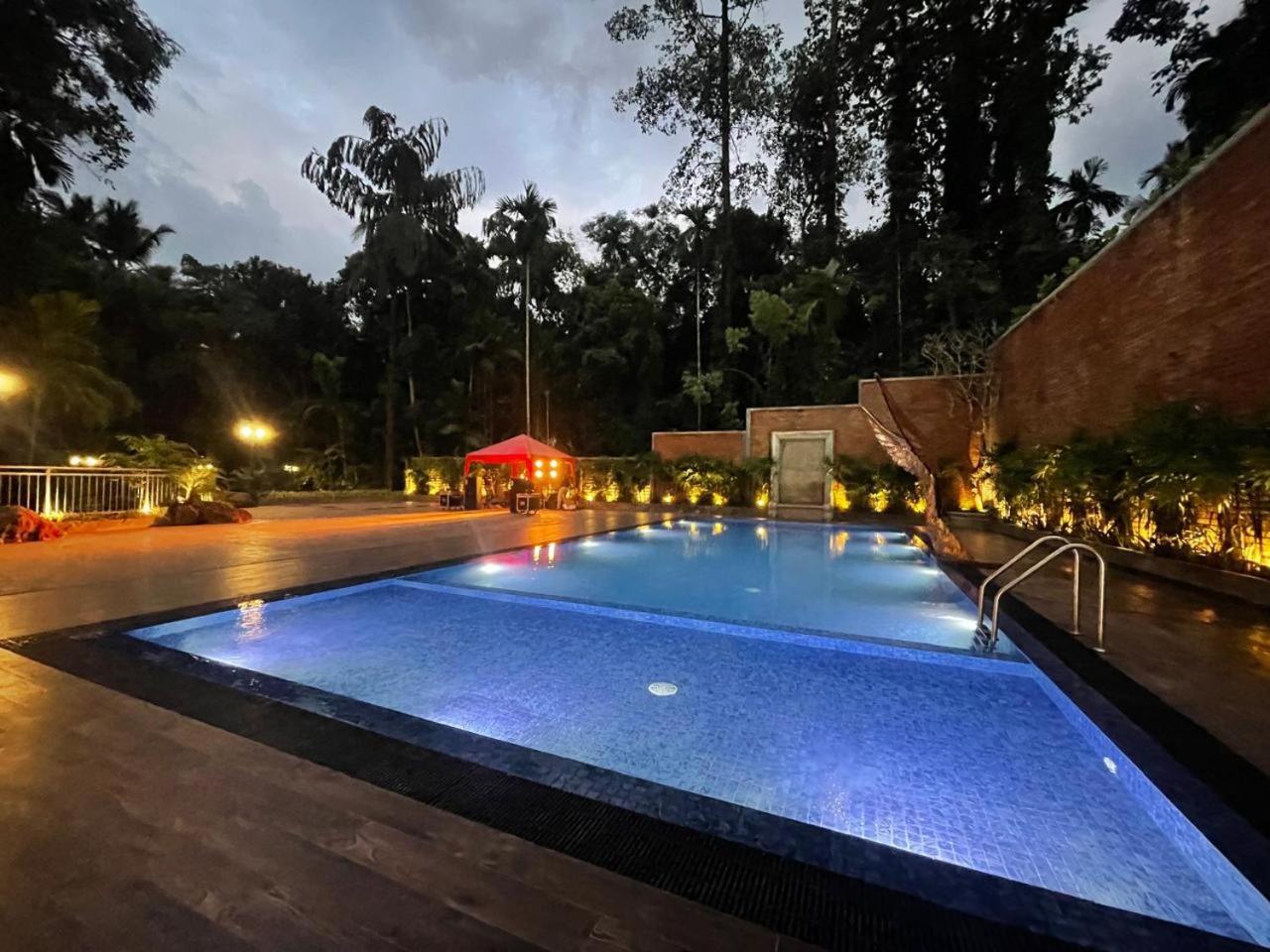 Hotel Grand Amanee Ratnapura Exteriér fotografie