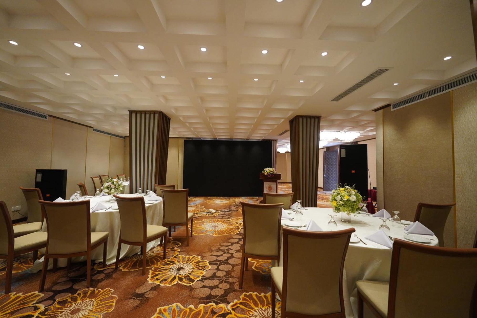 Hotel Grand Amanee Ratnapura Exteriér fotografie