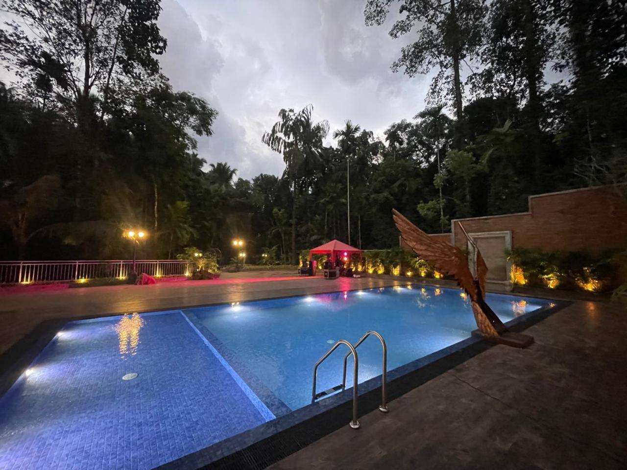 Hotel Grand Amanee Ratnapura Exteriér fotografie
