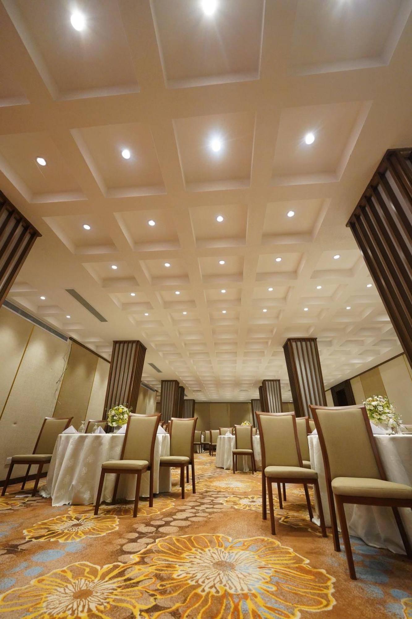 Hotel Grand Amanee Ratnapura Exteriér fotografie